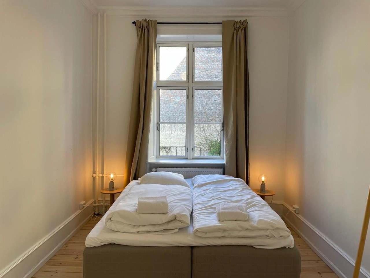 The Royale Retreat With 5 Bedrooms Apartment Copenhagen
