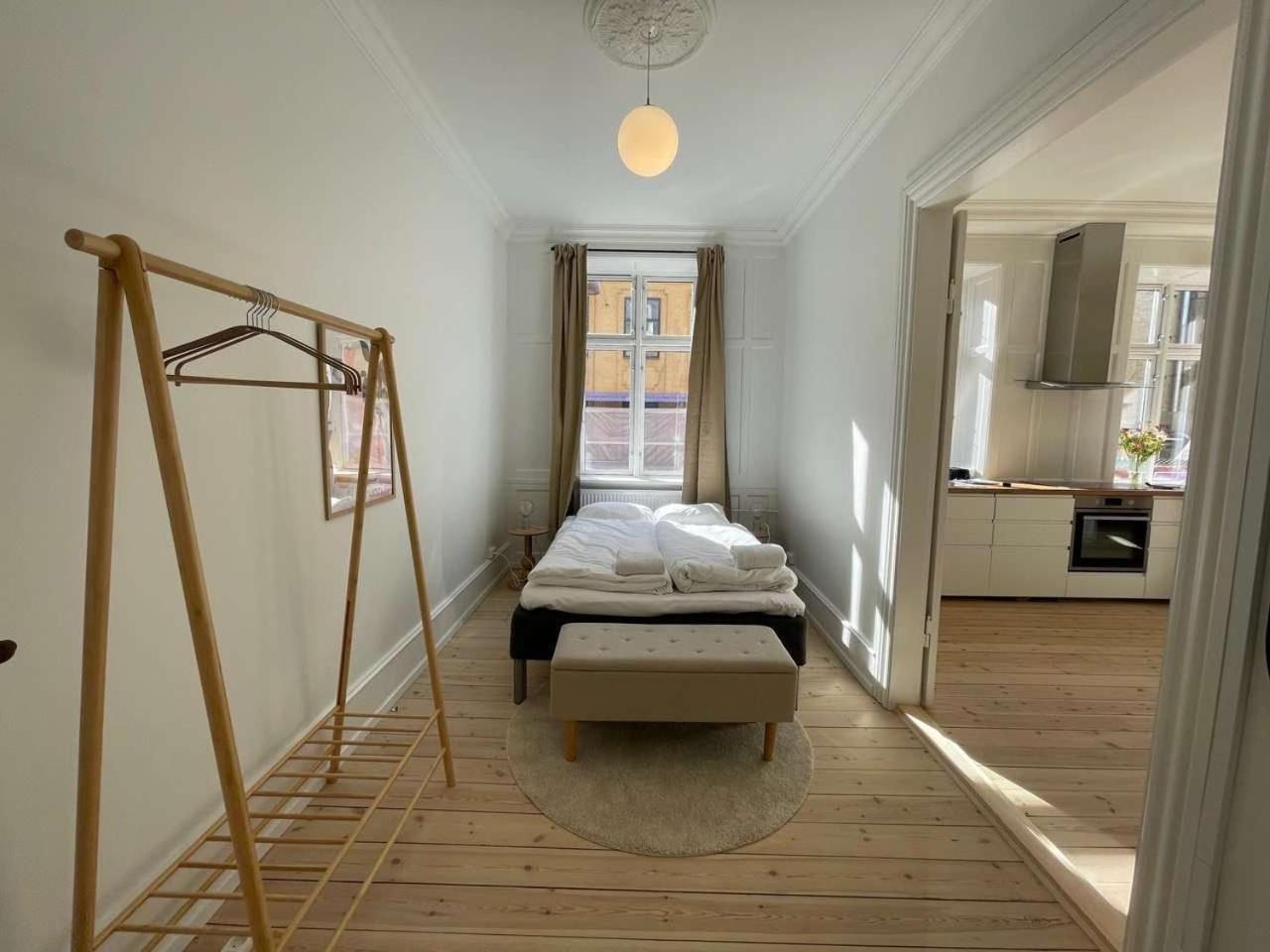 The Royale Retreat With 5 Bedrooms Apartment Copenhagen